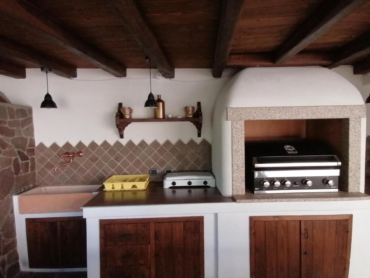 Casa Vacanze Villa Rosa Кала Гононе Екстериор снимка