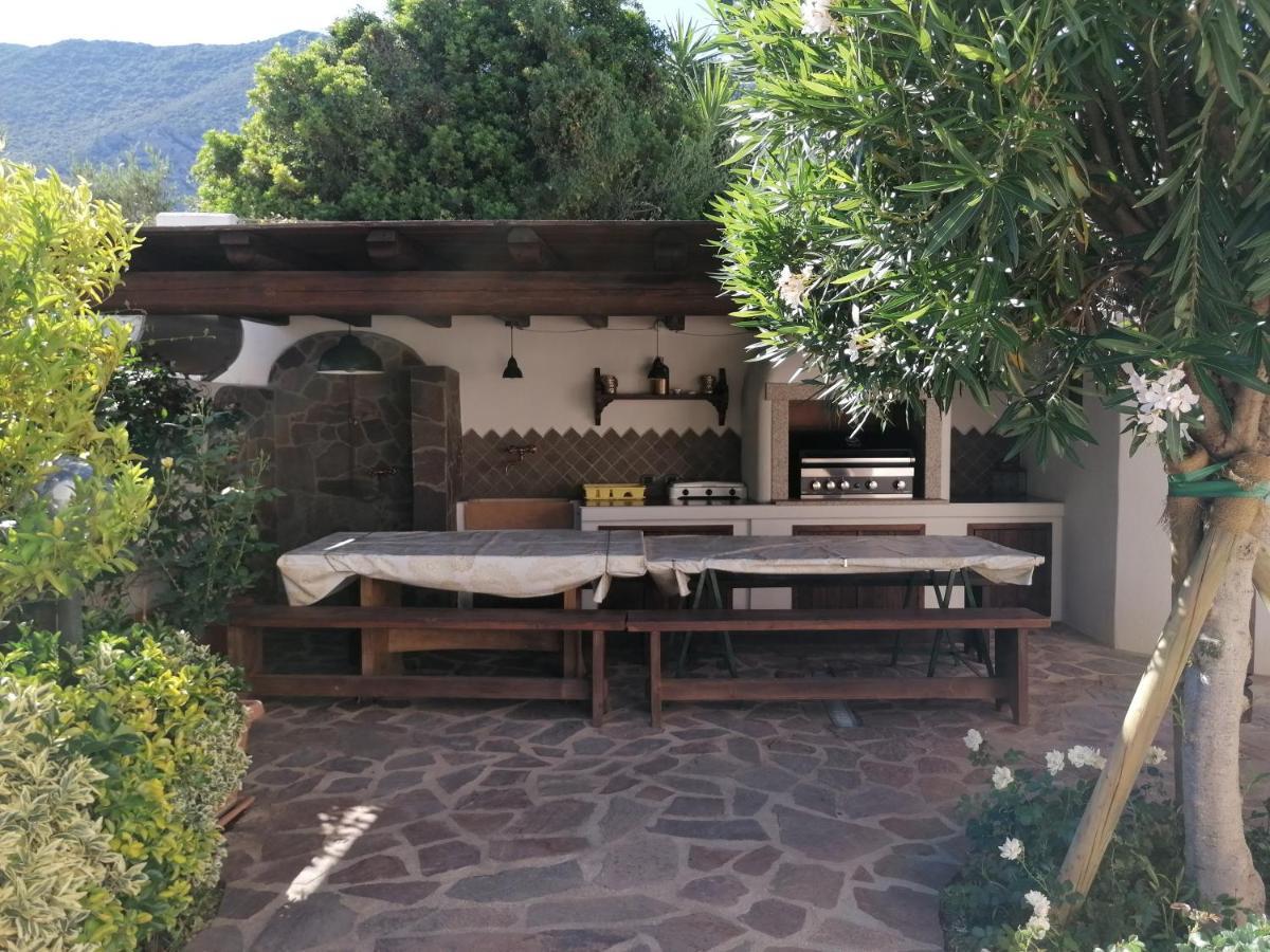 Casa Vacanze Villa Rosa Кала Гононе Екстериор снимка